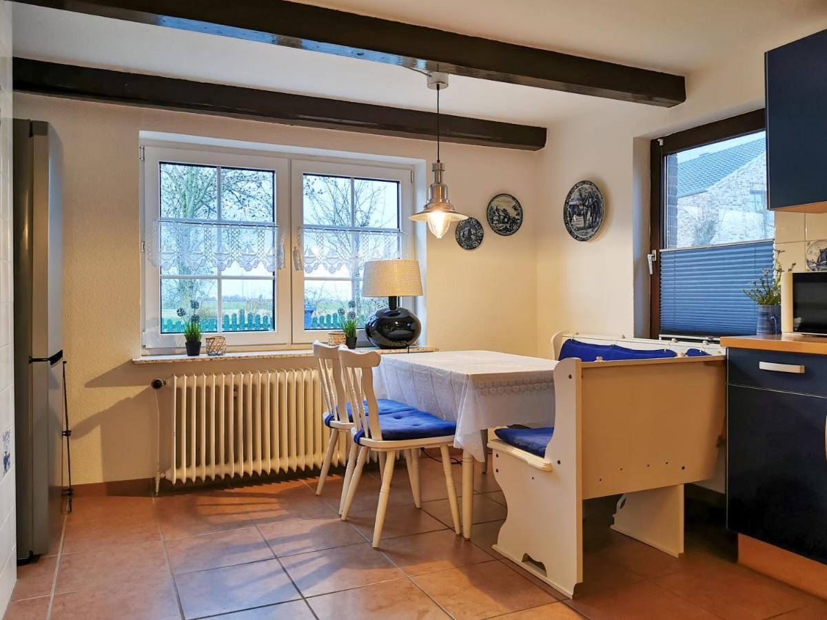 Ferienglueck An Der Nordsee Buche Deine Erdgeschoss-Ferienwohnung Mit Kamin Terrasse Und Eingezaeuntem Garten Fuer Unvergessliche Auszeiten Altfunnixsiel Exterior foto